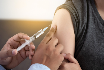 International students can receive COVID-19 vaccines while in Canada